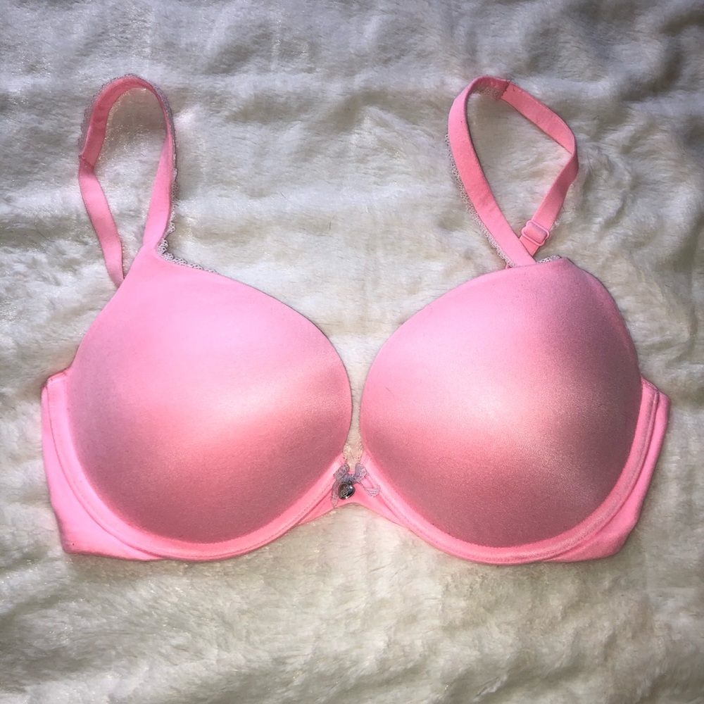 VS Body 34D Push Up Pink Underwire w Lace Detail